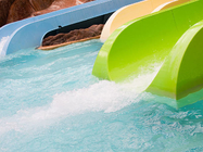 मनोरंजन जल पार्क में बच्चों के शीसे रेशा जल पूल स्लाइड