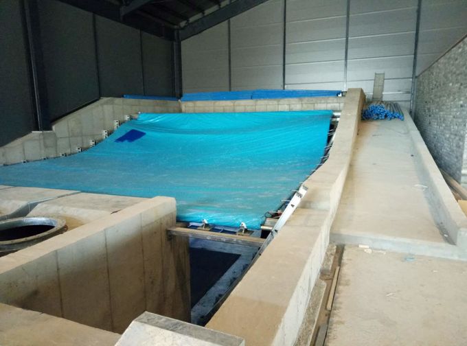 मानक आकार के साथ 165kw स्विमिंग पूल पानी स्लाइड / पानी पार्क परियोजना प्रवाह राइडर सर्फ सिम्युलेटर
